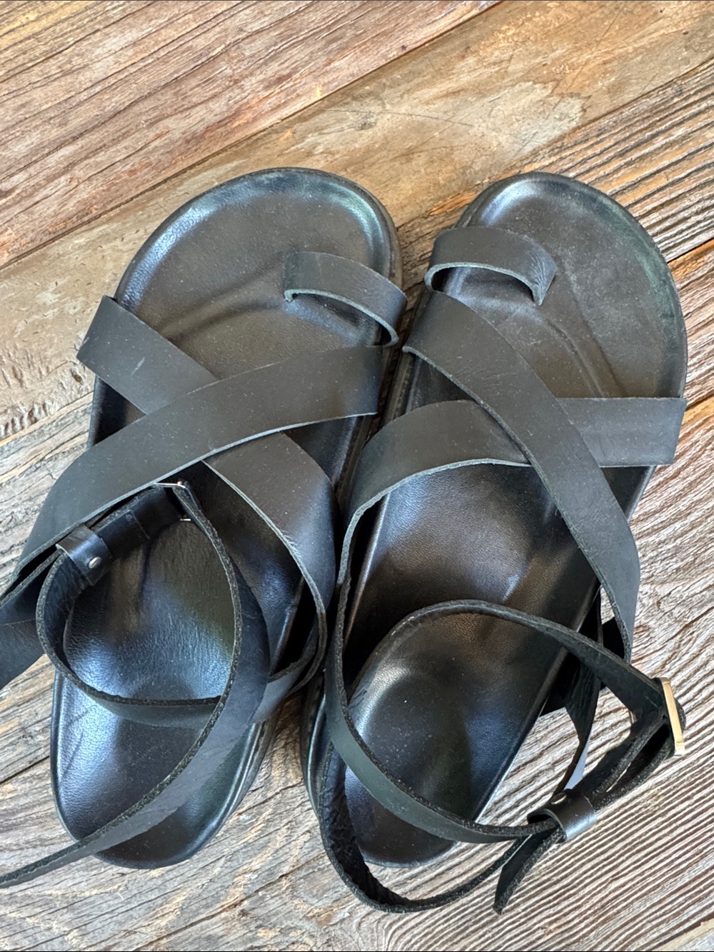 Liberte Brontë black strappy platform leather Roman style sandals EUC 40 9/9.5 - Picture 7 of 10